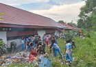 PRAJURIT SATGAS PAMTAS YONKAV 3/AC AJAK SISWA SMPN 01 KETUNGAU HULU WUJUDKAN LINGKUNGAN SEKOLAH BEBAS SAMPAH